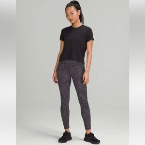 NWT -  Lulu Invigorate High-Rise Crop 23"
Denim Wash Print Dusky Lavender Black